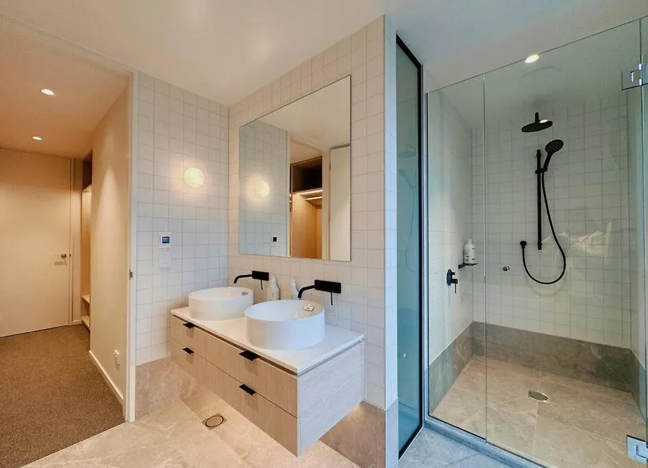 Black-Luxe Living In The Heart Of City Apartment Christchurch